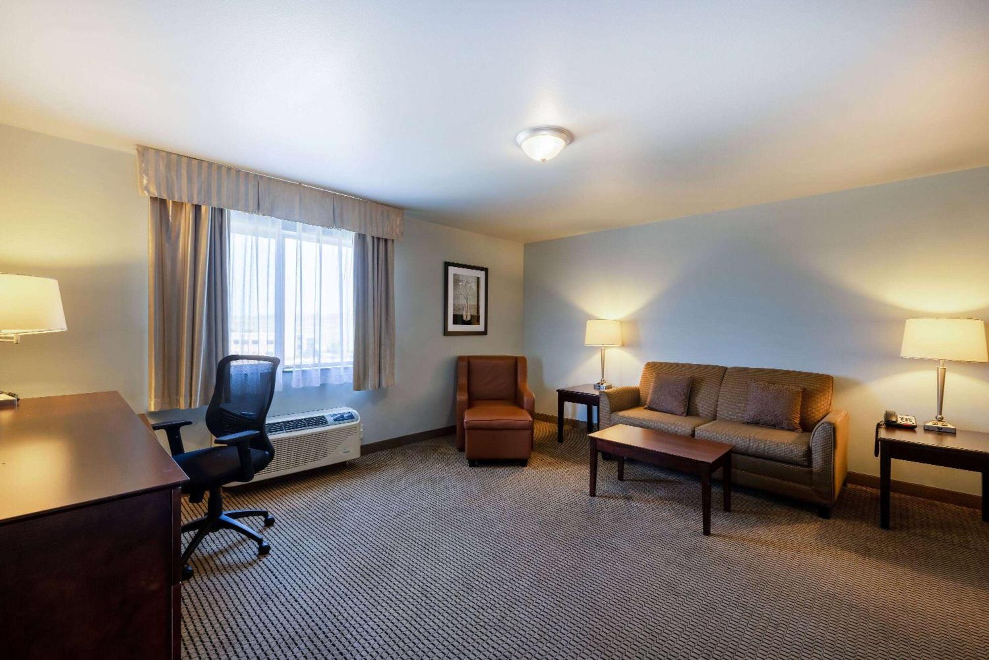 Baymont By Wyndham Rapid City Exterior photo
