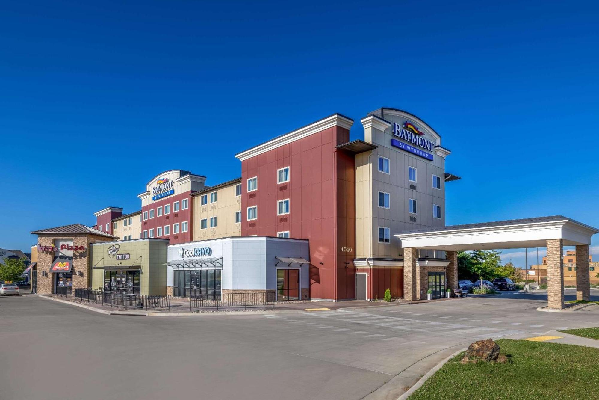 Baymont By Wyndham Rapid City Hotel Exterior photo