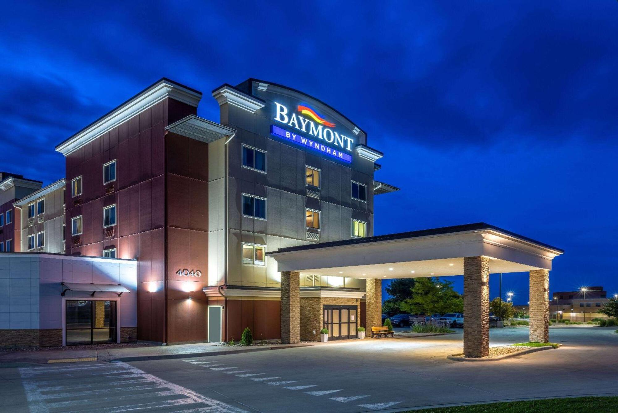 Baymont By Wyndham Rapid City Hotel Exterior photo